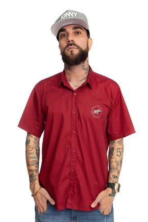 camisa basica lisa estampa peito vermelho0058b